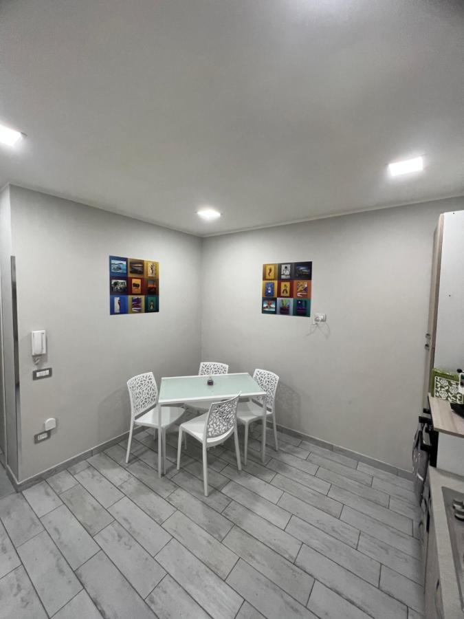 B&B Casa Vacanze Nonna Clara Napoli Bagian luar foto